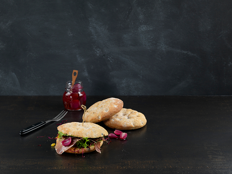 Focachette tomat og oliven    48x100g